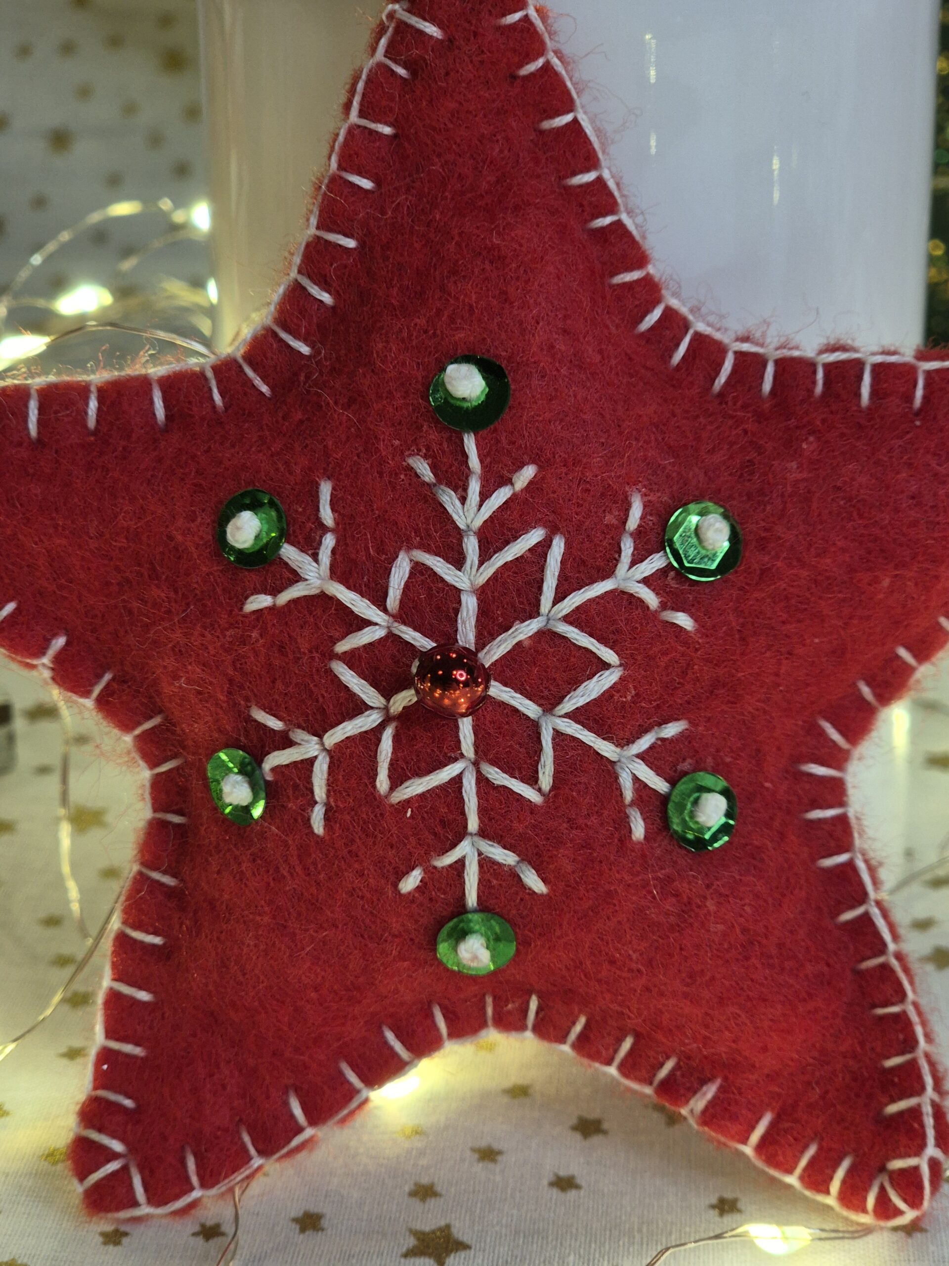 Déco étoile de Noël rouge zoom