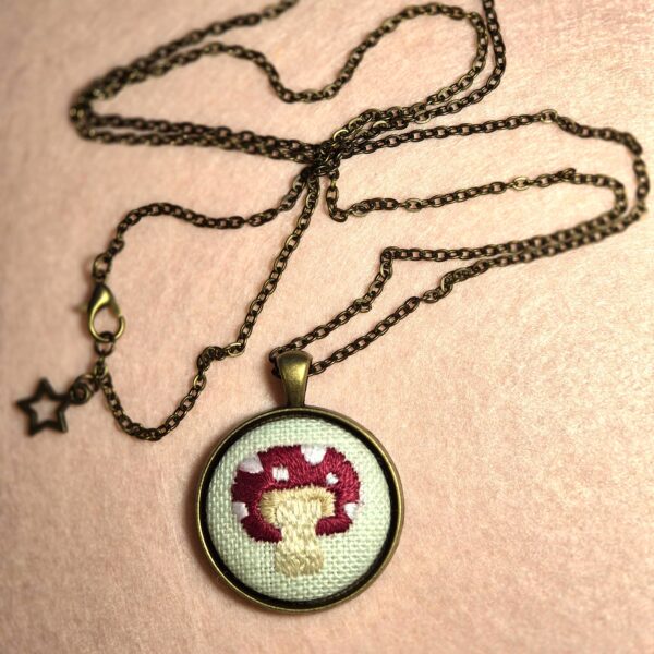 Pendentif champignon