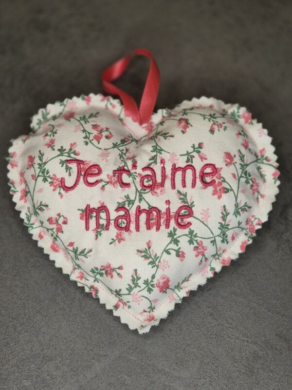 Coeur rose je t'aime mamie
