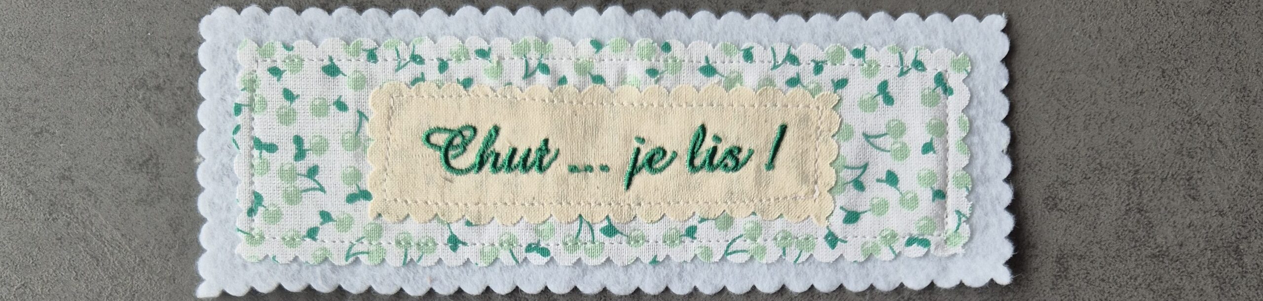 Cerise verte Chut Je lis