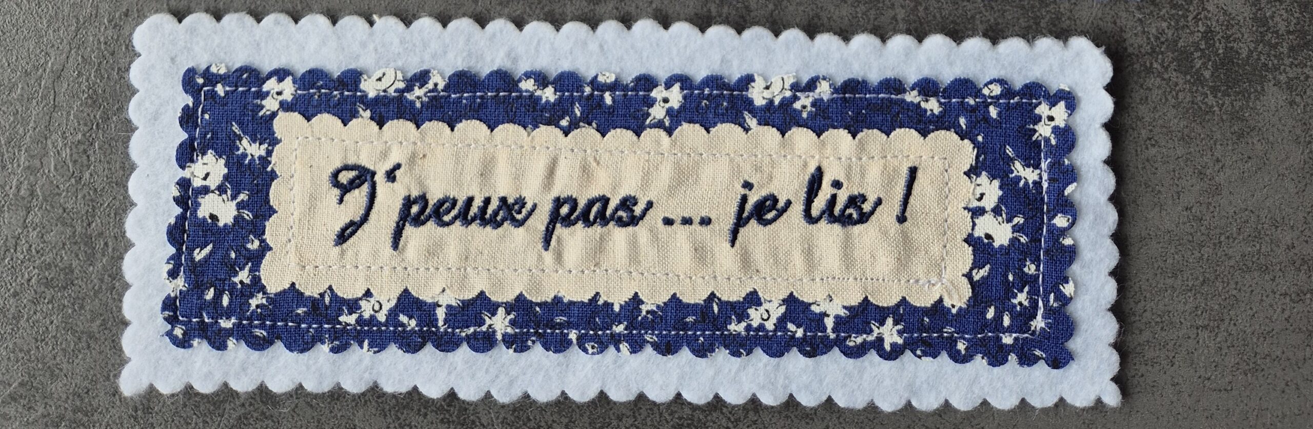 Fleuri bleu J'peux pas je lis