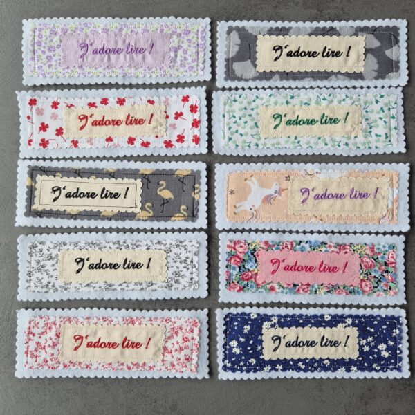 Marque-pages J'adore lire 1